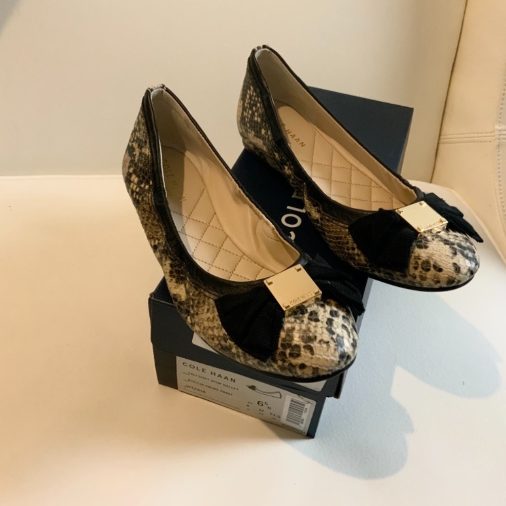 Cole Haan Tali Soft Bow Leather Snake Ballet Flat - Picture 11 of 14